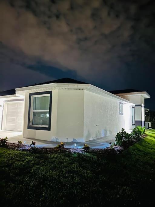 White House 1 Villa Lehigh Acres Dış mekan fotoğraf