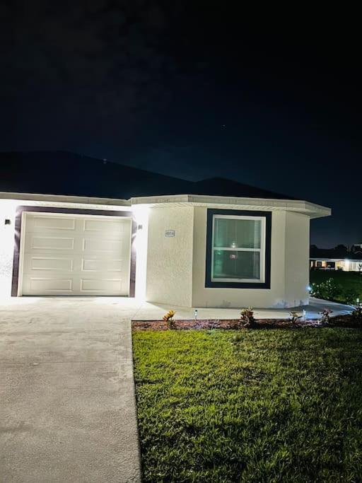 White House 1 Villa Lehigh Acres Dış mekan fotoğraf