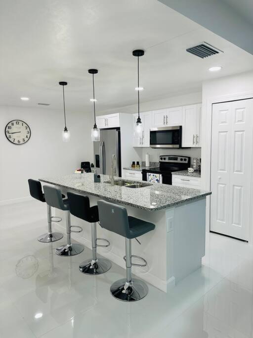 White House 1 Villa Lehigh Acres Dış mekan fotoğraf